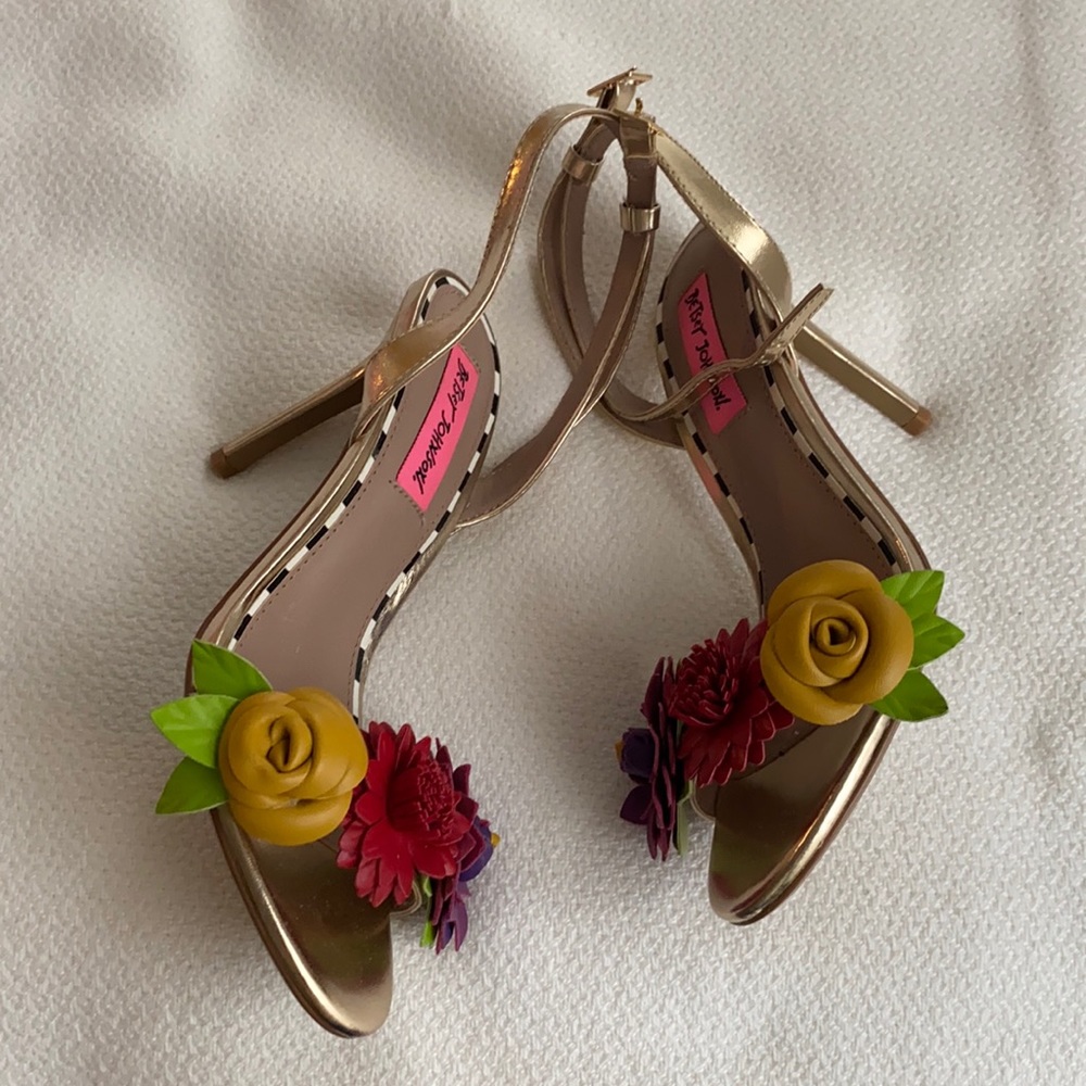 Betsy Johnson Flower Heels